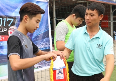 Chung kết Giải bóng đá TQB Champions Cup